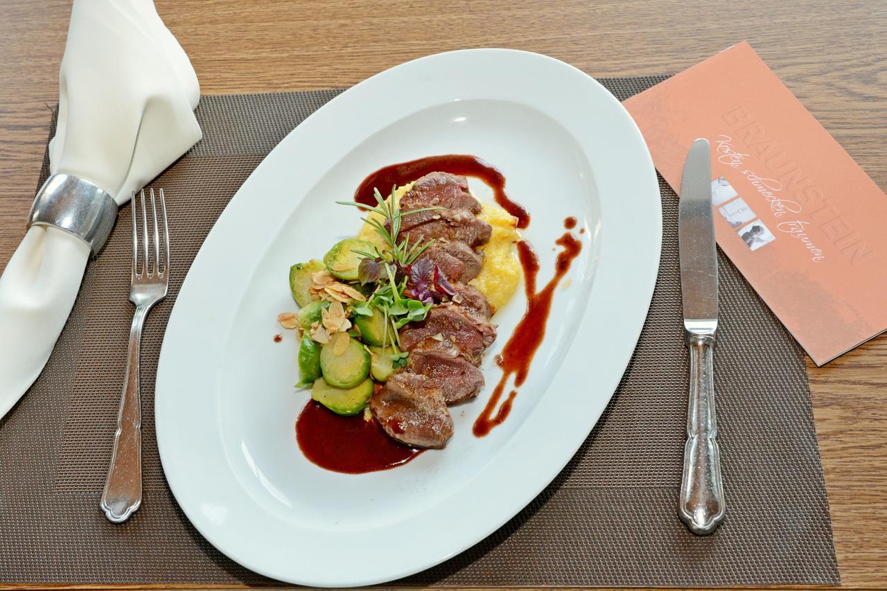 Hotel & Restaurant Braunstein - Pauli'S Stuben Purbach am Neusiedlersee Bagian luar foto